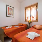 Casa A 150 M Dalla