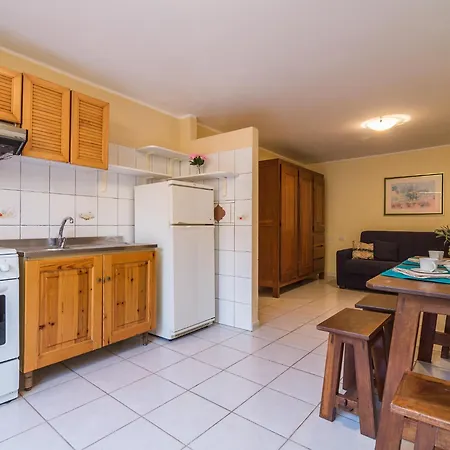 Casa A 150 M Dalla בית נופש קאלה גונונה