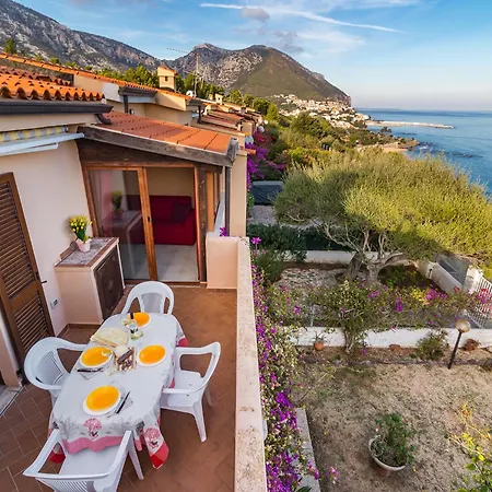Casa A 150 M Dalla Holiday home *