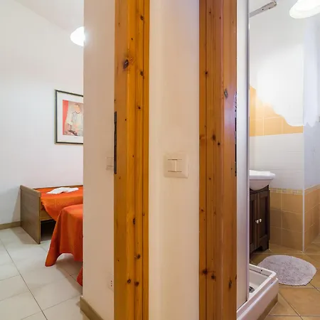 Casa A 150 M Dalla Holiday home