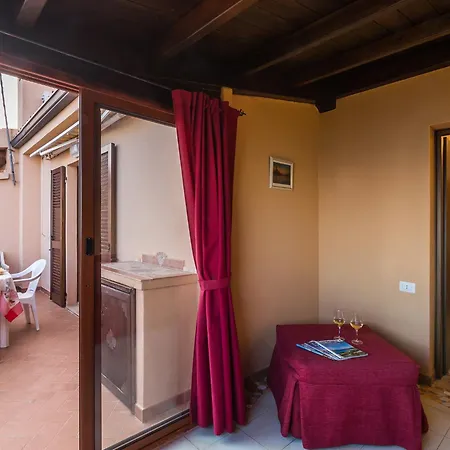 Casa A 150 M Dalla *